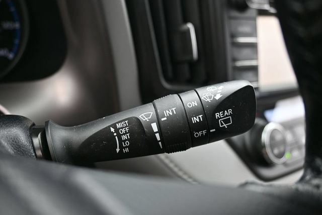 Used 2017 Toyota RAV4 XLE FWD image 18