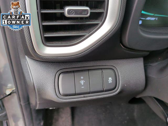 Used 2023 Hyundai Venue SEL FWD image 26