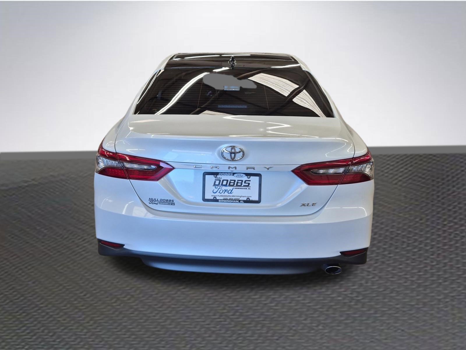 Used 2024 Toyota Camry XLE FWD image 6