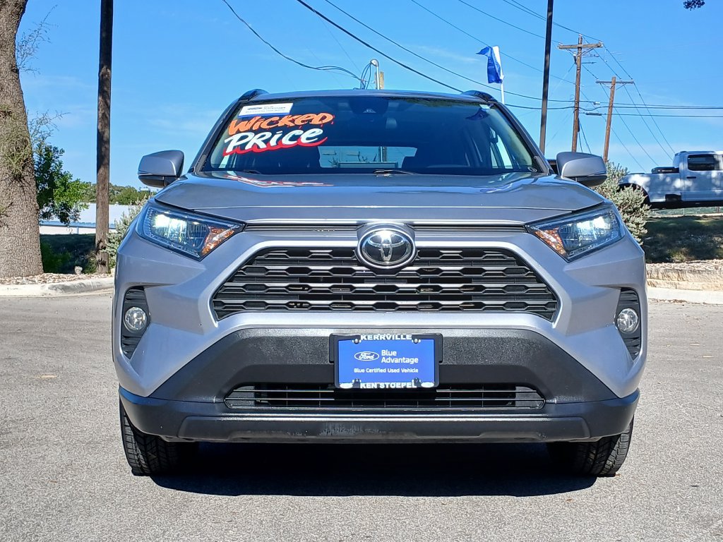Used 2021 Toyota RAV4 XLE w/ Convenience Package FWD image 8