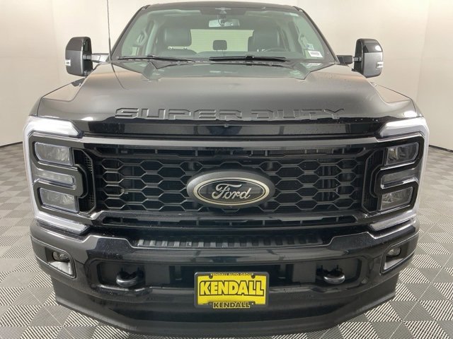 Certified 2025 Ford F350 Lariat w/ Black Appearance Package image 6