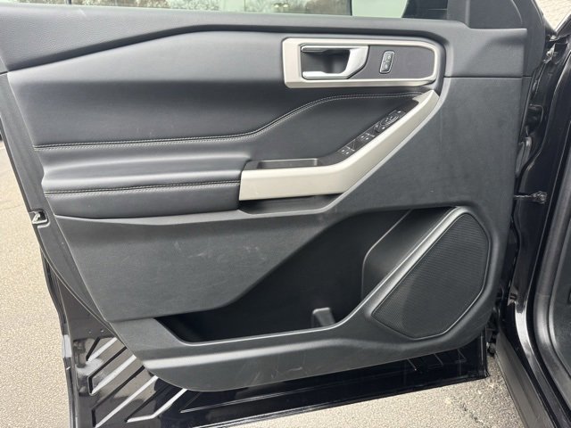 Certified 2021 Ford Explorer XLT w/ Equipment Group 202A image 23