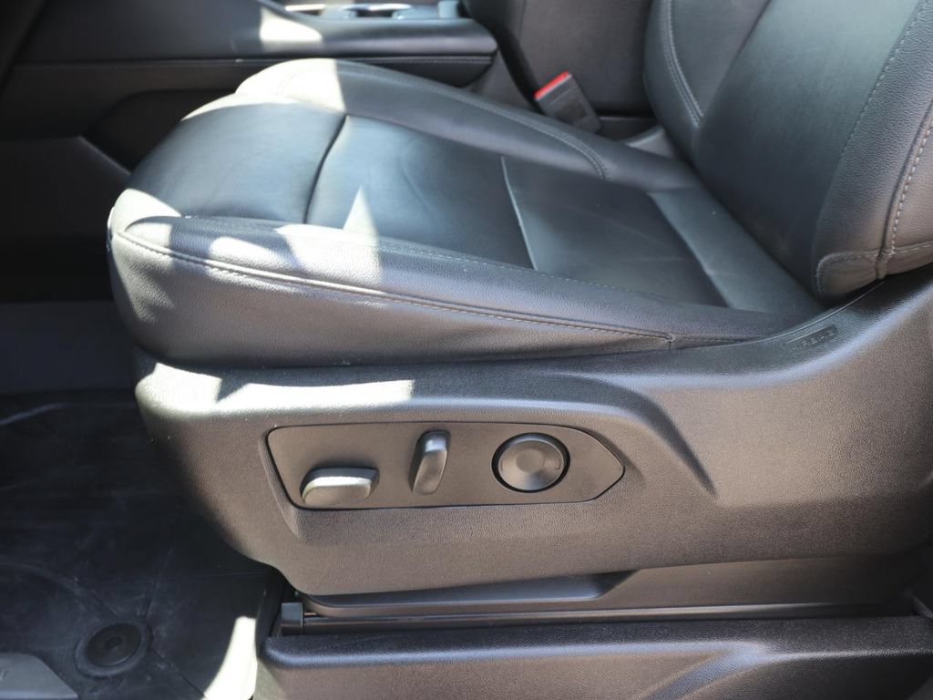 Used 2023 Chevrolet Tahoe LT w/ LT Signature Plus Package AWD/4WD image 19