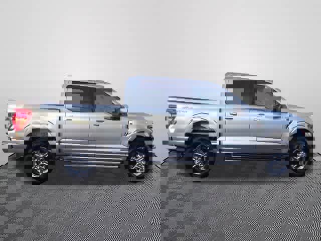 Certified 2024 Ford F150 XLT w/ Mobile Office Package image 4