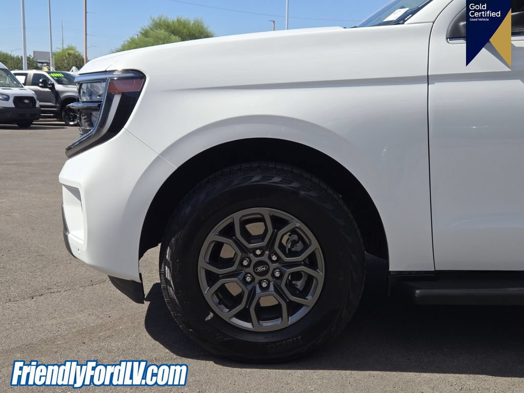 Certified 2025 Ford Expedition Active RWD image 9