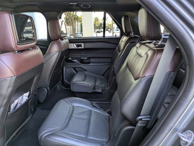 Certified 2023 Ford Explorer Platinum w/ Technology Package image 20
