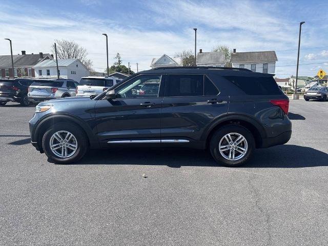 Certified 2022 Ford Explorer XLT w/ Equipment Group 202A AWD/4WD image 9