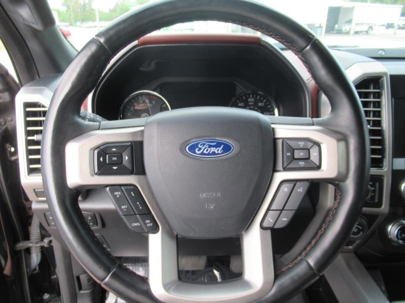 Certified 2020 Ford F150 Platinum w/ Equipment Group 701A Luxury image 22