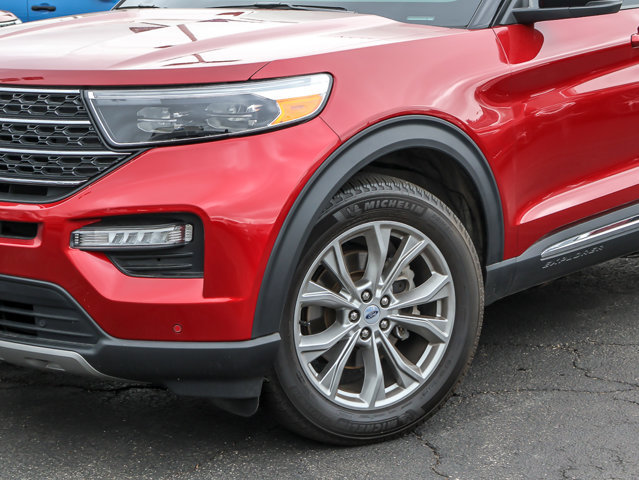 Certified 2023 Ford Explorer XLT w/ Equipment Group 202A AWD/4WD image 3