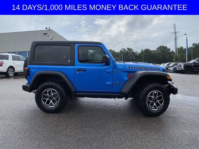 Used 2024 Jeep Wrangler Rubicon w/ Technology Group AWD/4WD image 2