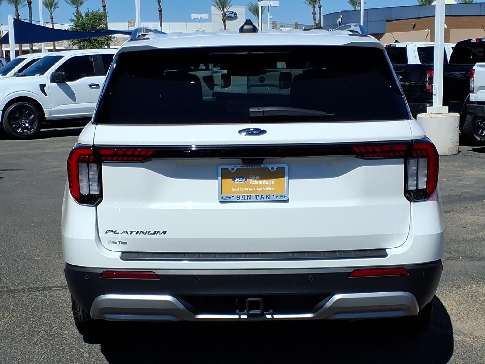 Certified 2025 Ford Explorer Platinum RWD image 5