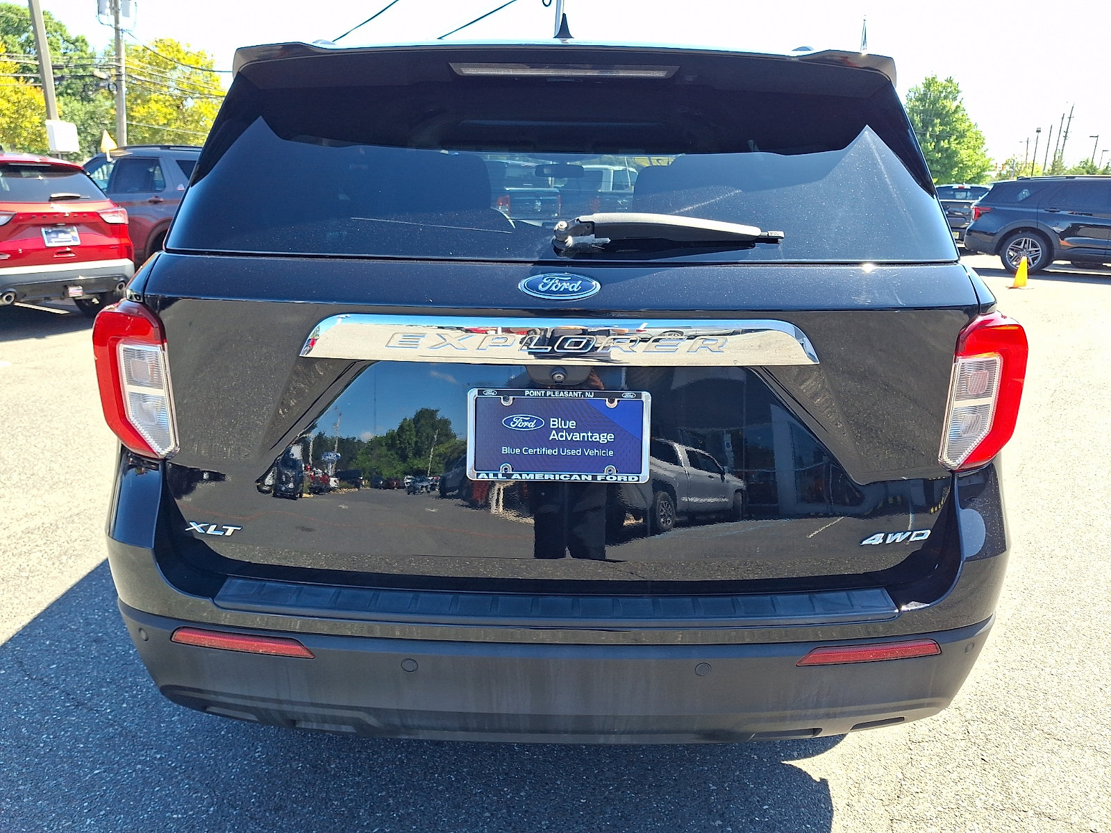 Certified 2021 Ford Explorer XLT AWD/4WD image 9