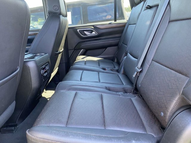 Used 2022 Chevrolet Tahoe High Country AWD/4WD image 12