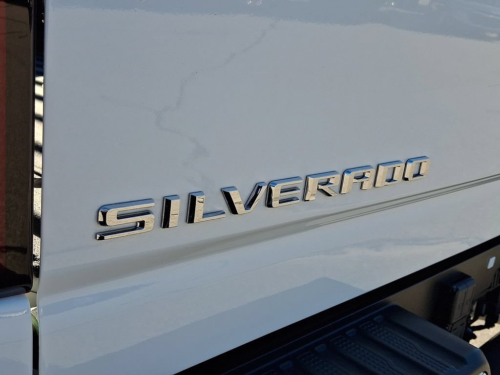 Used 2025 Chevrolet Silverado 2500 LTZ w/ LTZ Premium Package AWD/4WD image 31