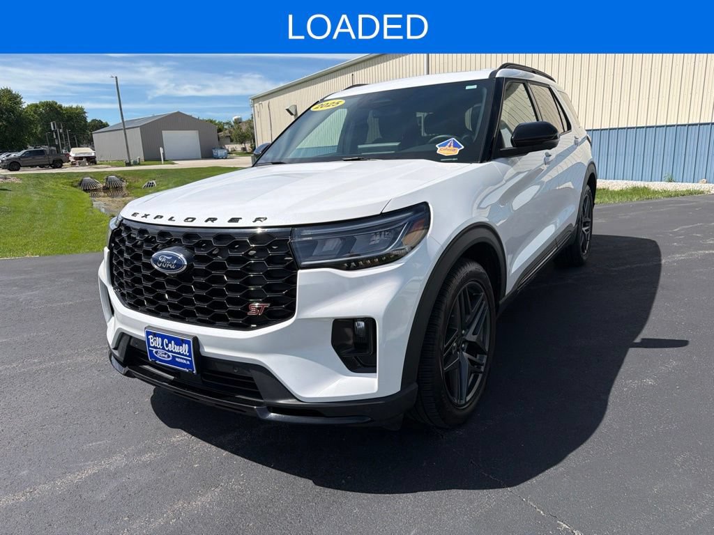 Certified 2025 Ford Explorer ST AWD/4WD image 8