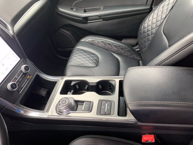 Certified 2024 Ford Edge Titanium AWD/4WD image 34