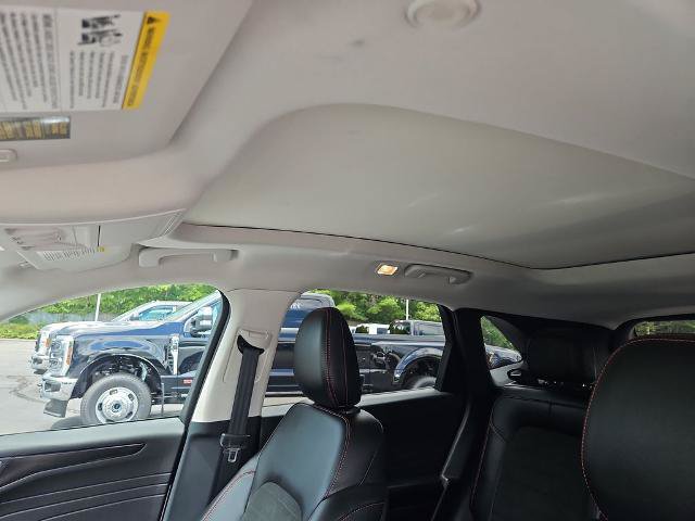 Certified 2022 Ford Escape SEL w/ SEL Stealth AWD Package image 8