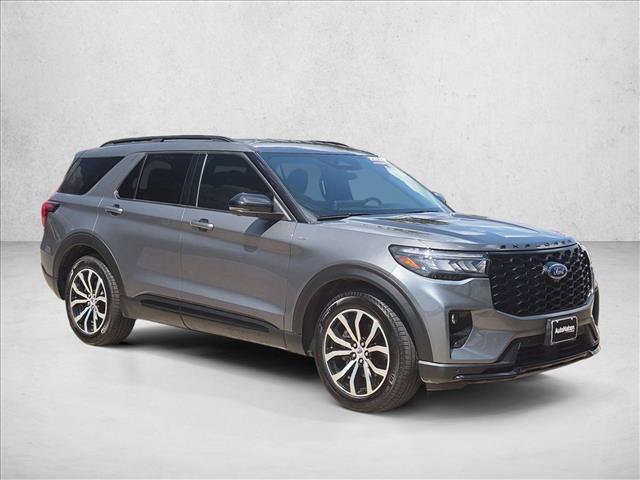 Certified 2025 Ford Explorer ST-Line RWD image 3