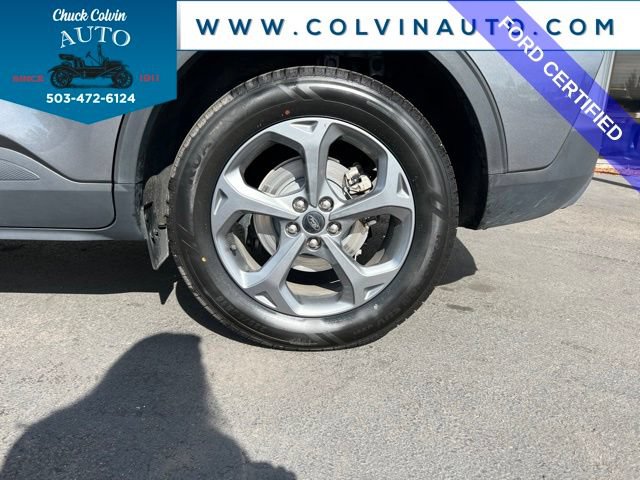 Certified 2025 Ford Escape ST-Line Select AWD/4WD image 13