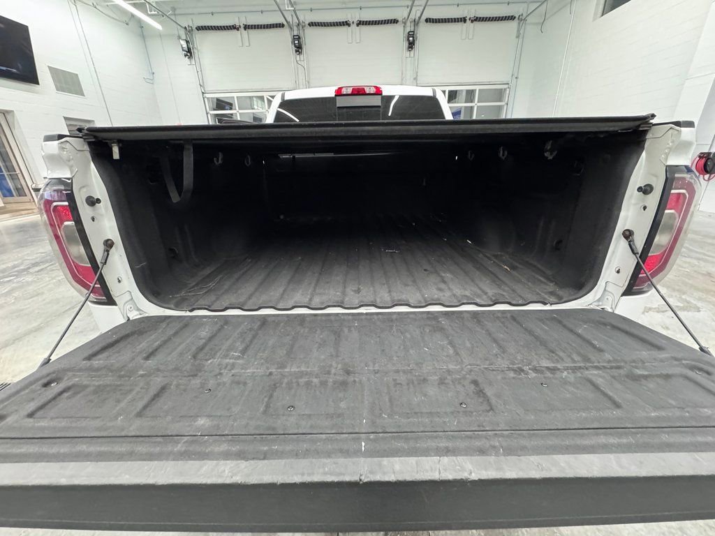 Used 2017 GMC Sierra 1500 Denali w/ Denali Ultimate Package image 11