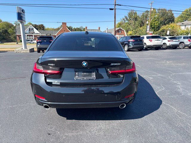 Used 2023 BMW 330i xDrive Sedan w/ Driving Assistance Package AWD/4WD image 4