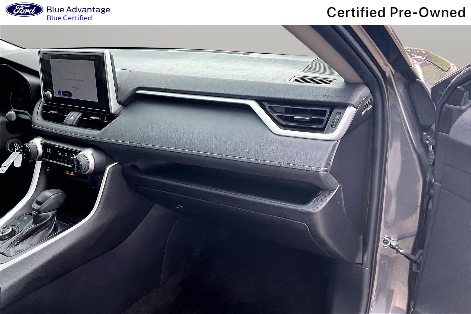 Used 2024 Toyota RAV4 LE AWD/4WD image 21