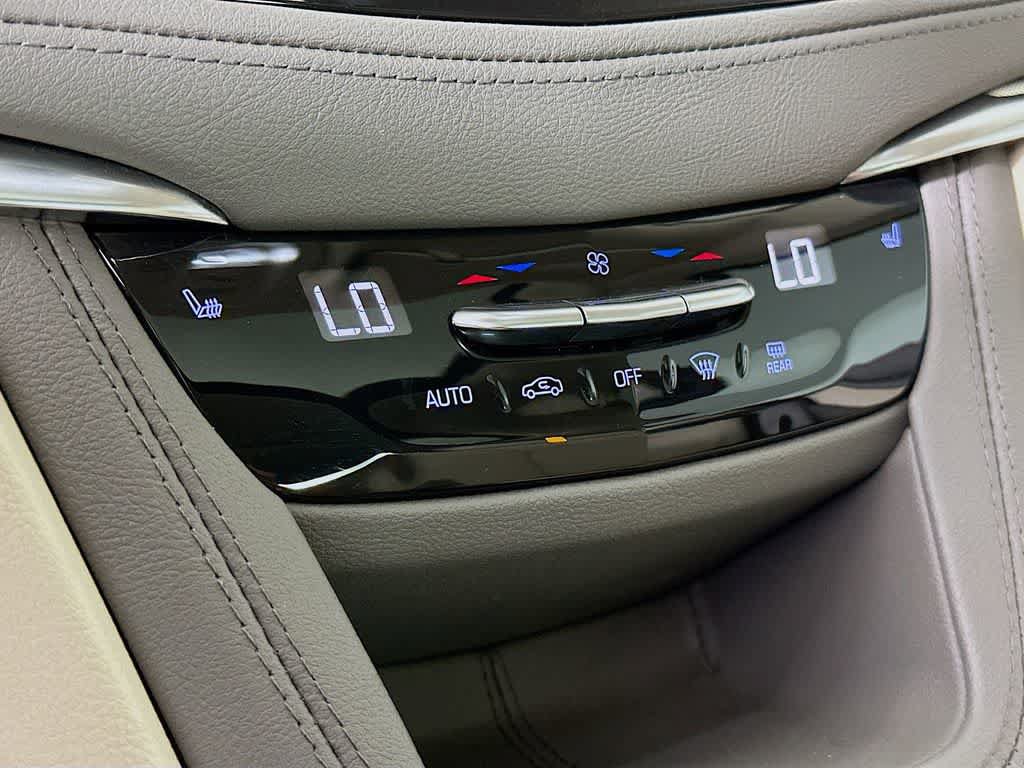 Used 2022 Cadillac XT5 Premium Luxury AWD/4WD image 18