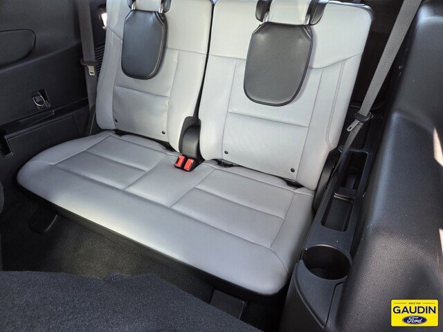 Certified 2021 Ford Explorer XLT w/ Equipment Group 202A RWD image 12
