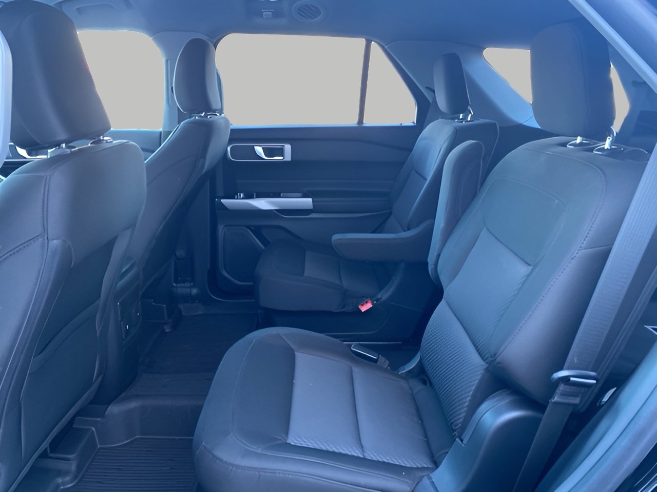 Certified 2023 Ford Explorer XLT w/ Class IV Trailer Tow Package image 11