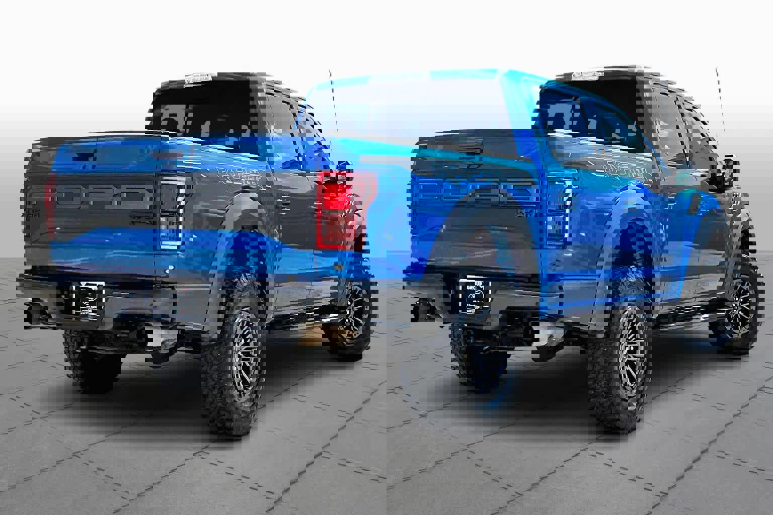 Certified 2019 Ford F150 Raptor w/ Equipment Group 802A Luxury image 13