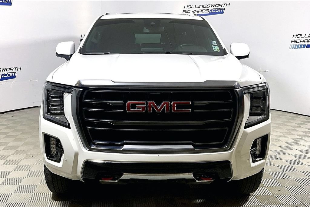 Used 2024 GMC Yukon XL AT4 w/ Technology Package AWD/4WD image 2