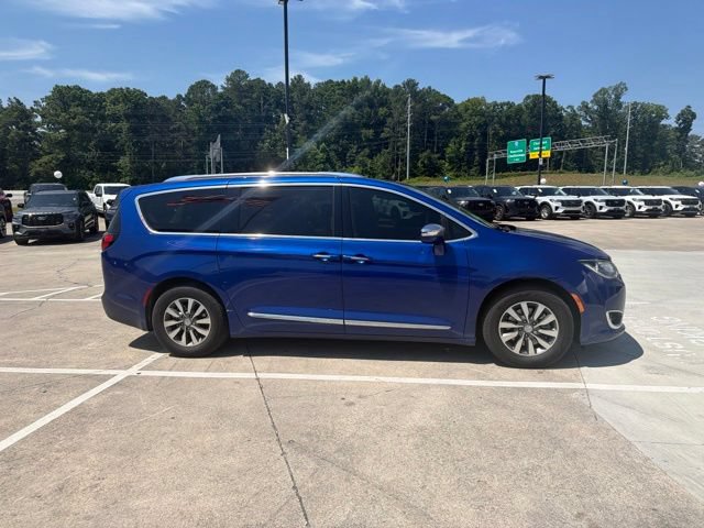 Used 2020 Chrysler Pacifica Limited FWD image 21