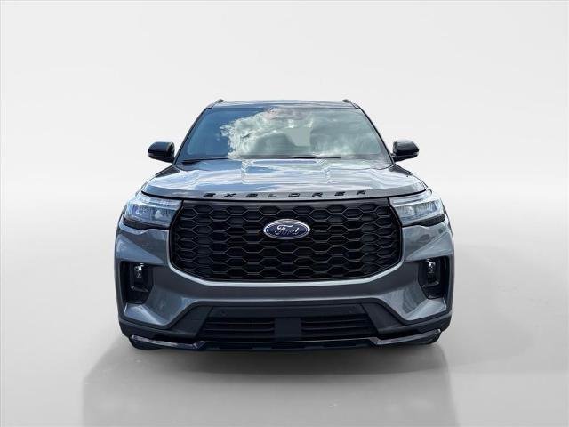 Certified 2025 Ford Explorer ST-Line AWD/4WD image 8