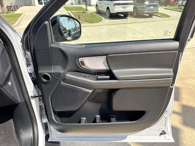 Certified 2025 Ford Expedition Active image 16