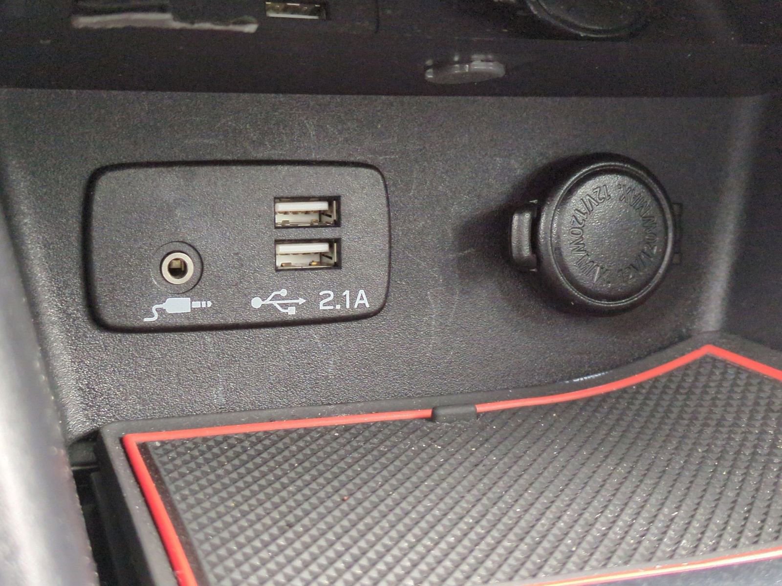 Used 2023 Subaru Forester Limited image 37