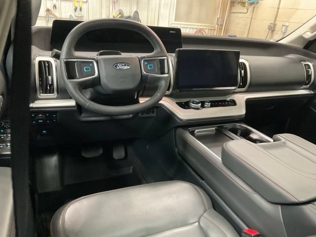 Certified 2025 Ford Expedition Max Active AWD/4WD image 9