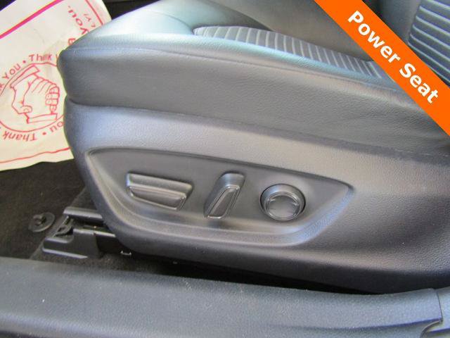 Used 2024 Toyota Camry SE FWD image 6