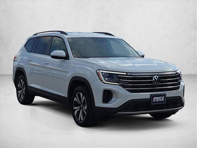 Used 2025 Volkswagen Atlas SE FWD image 3
