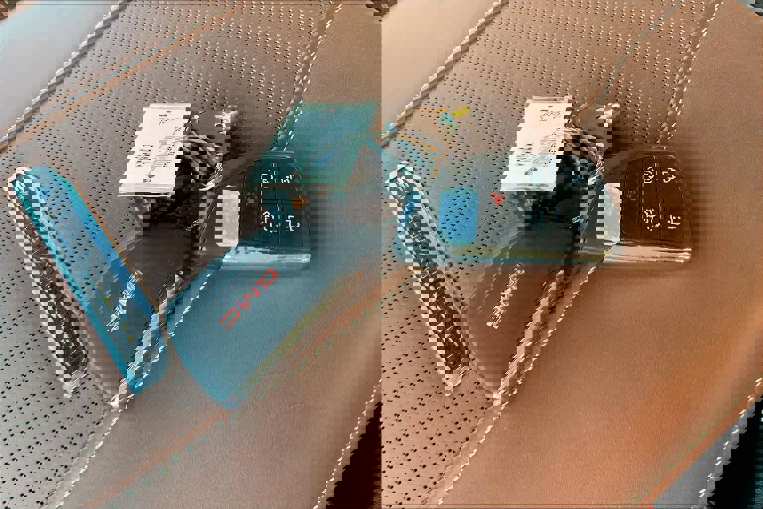 Used 2024 GMC Sierra 2500 Denali Ultimate image 14