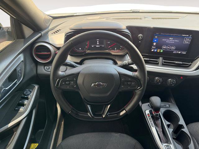 Used 2024 Chevrolet Trax RS w/ Driver Confidence Package FWD image 12