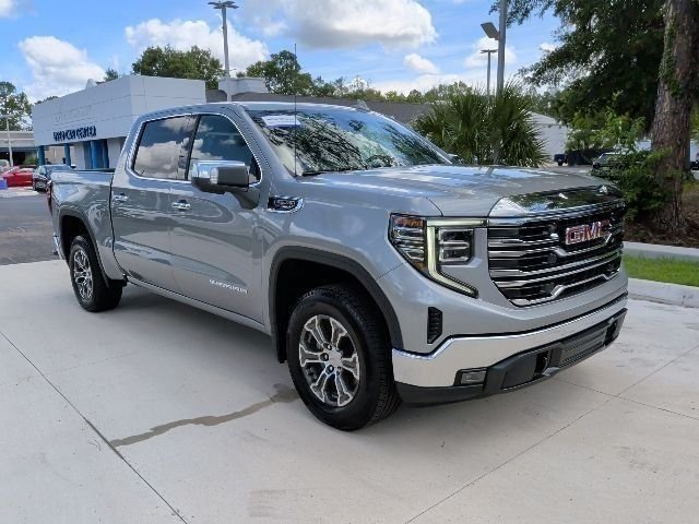 Used 2026 GMC Sierra 1500 SLT AWD/4WD image 2