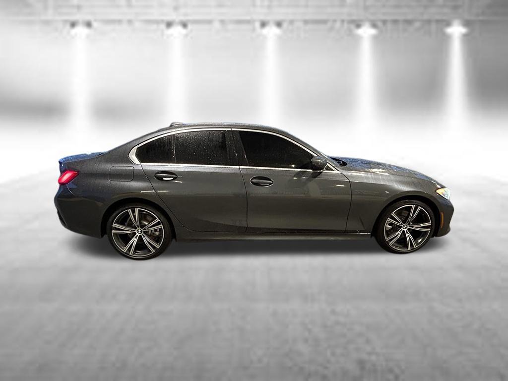 Used 2020 BMW 330i Sedan w/ Convenience Package RWD image 3