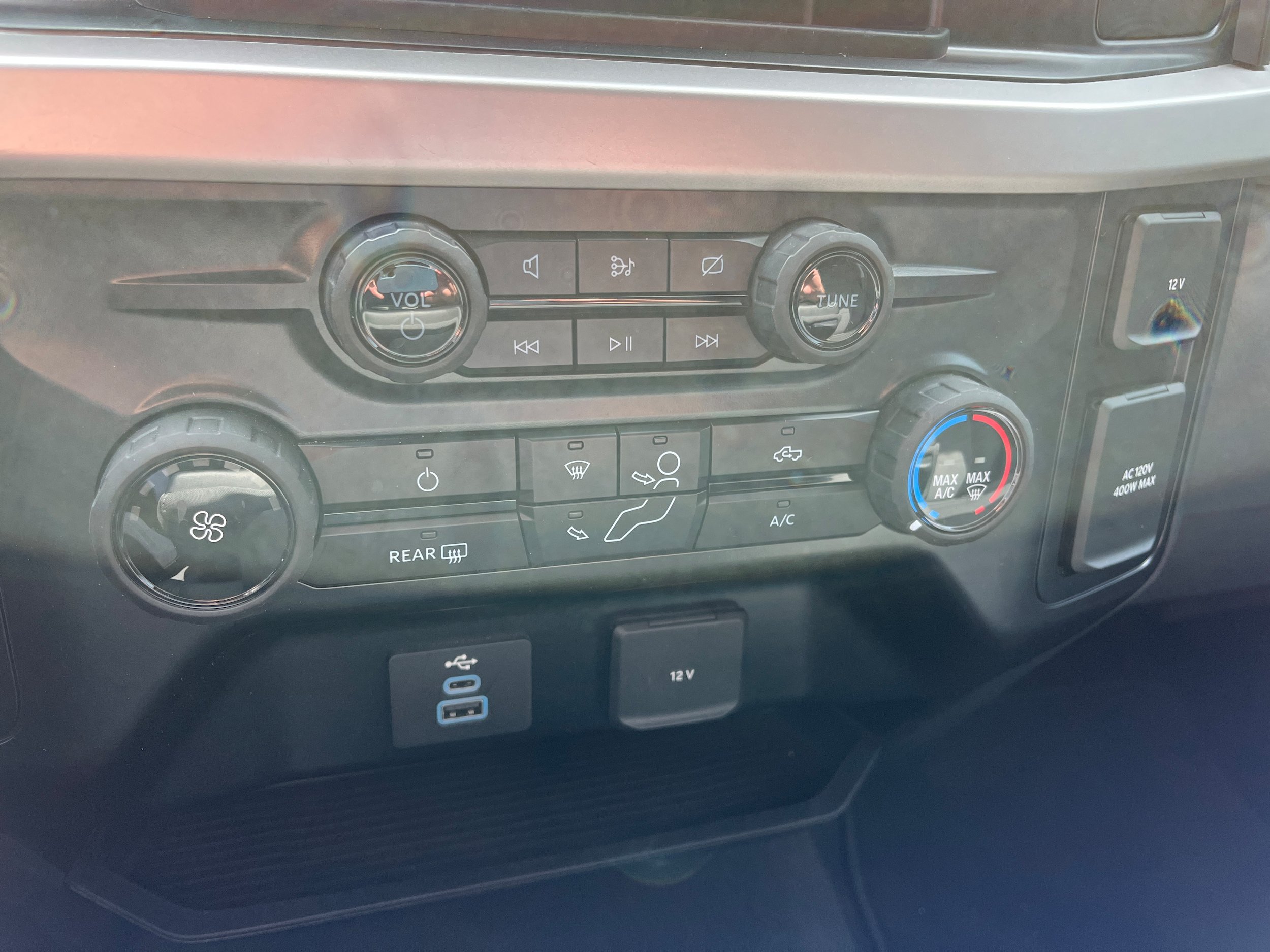 Certified 2024 Ford F250 XL w/ STX Appearance Package AWD/4WD image 21