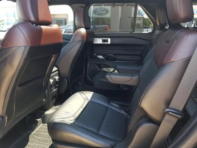 Certified 2023 Ford Explorer Platinum w/ Technology Package AWD/4WD image 16
