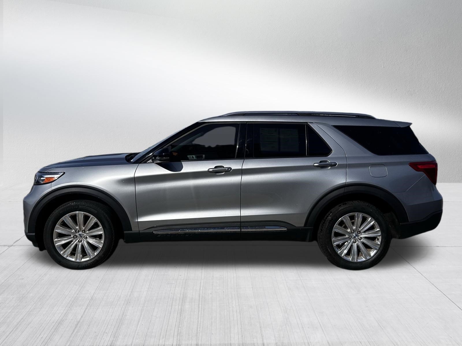 Certified 2024 Ford Explorer Limited w/ Limited Technology Package AWD/4WD image 4