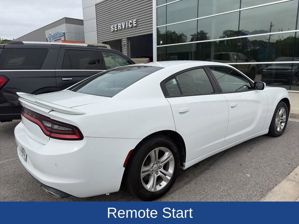 Used 2019 Dodge Charger SXT RWD image 4