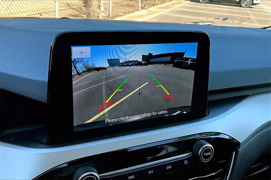 Certified 2022 Ford Escape SE w/ Cold Weather Package image 21