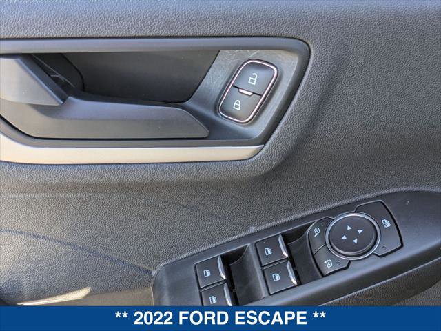 Certified 2022 Ford Escape SE image 9