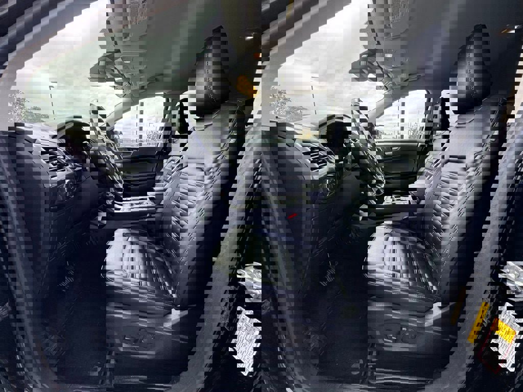 Certified 2023 Ford Edge SEL image 15