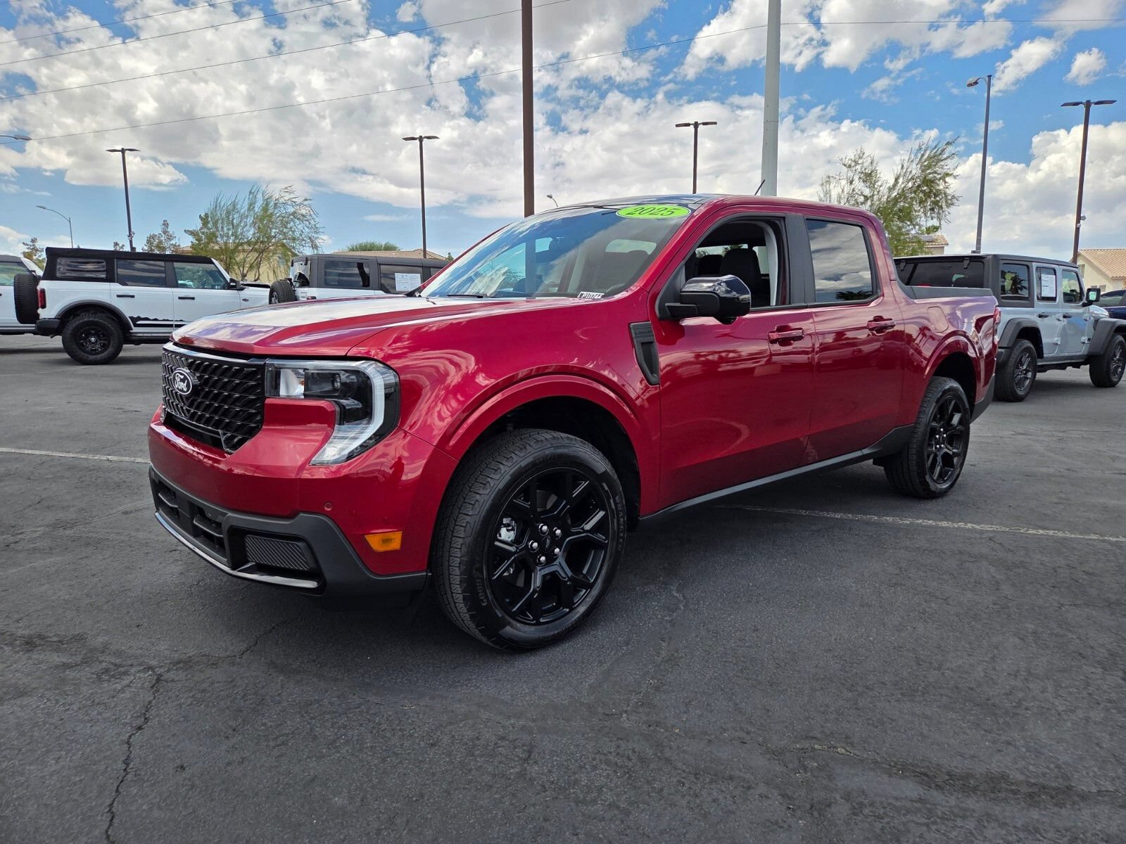 Certified 2025 Ford Maverick Lariat w/ Black Appearance Package AWD/4WD video 2